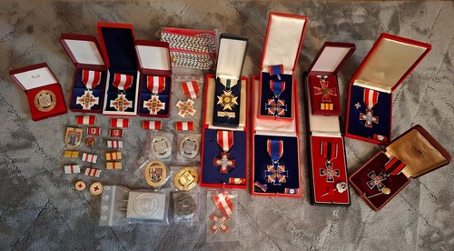 Feuerwehr abzeichen orden - abzeichen,
